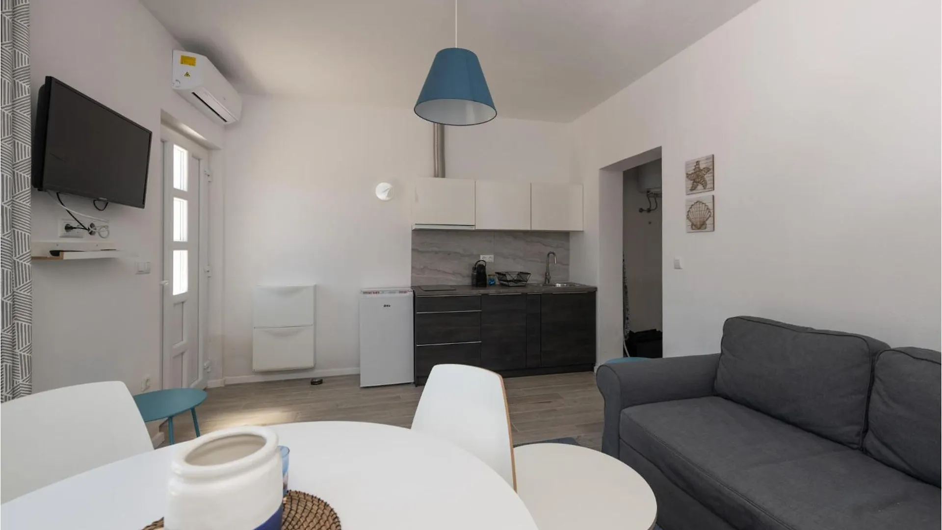 بيت للعطل Cozy Home In Santalezi With Outdoor Swimming Pool Nedeščina كرواتيا