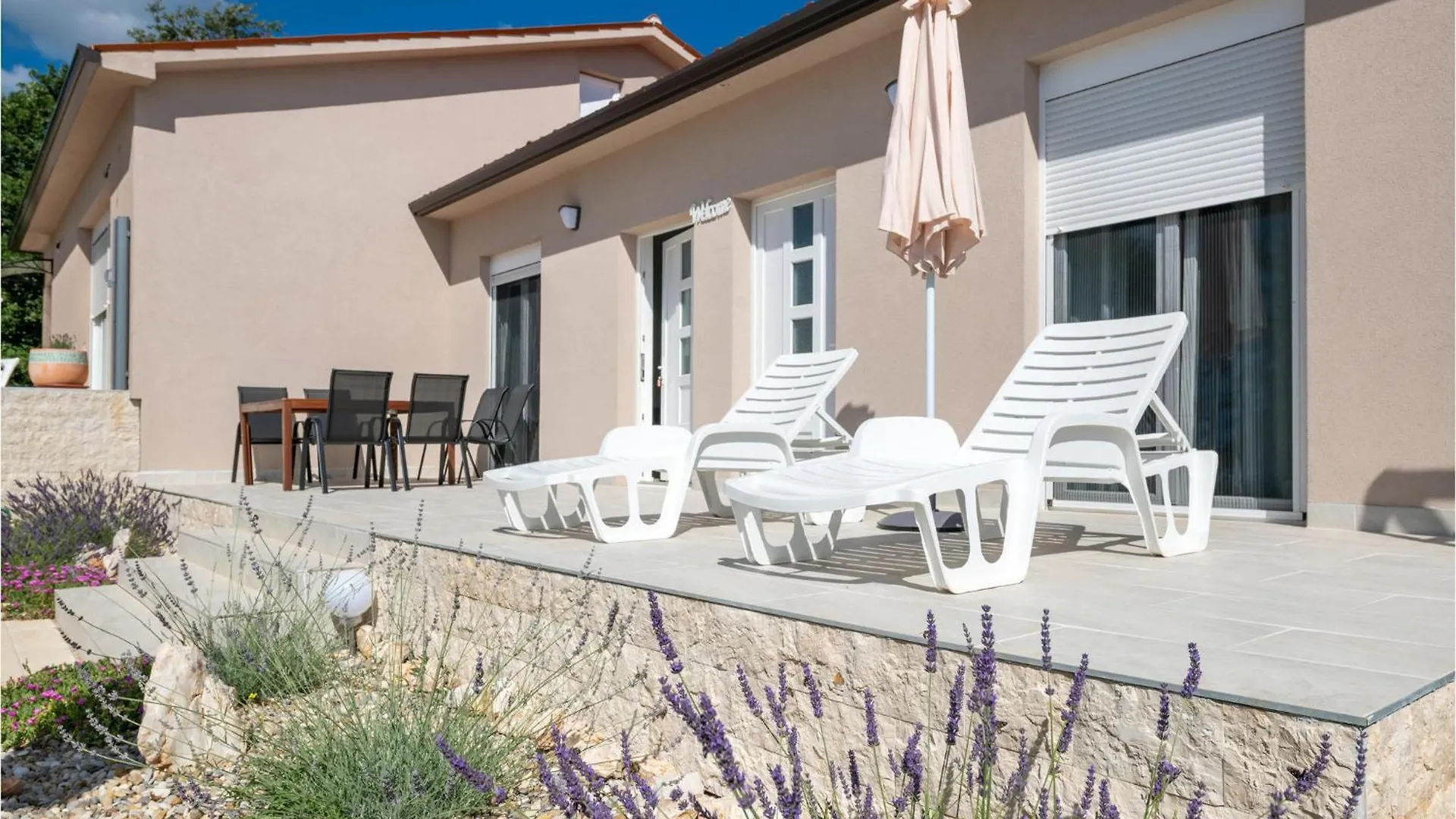بيت للعطل Cozy Home In Santalezi With Outdoor Swimming Pool Nedeščina